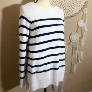 OLD NAVY long sleeved sweater